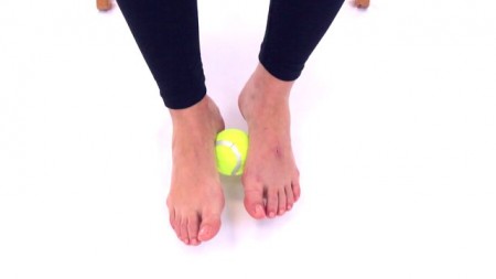Trening stóp z wykorzystaniem piłki tenisowej (ćw. 4846) - Vimeo thumbnail