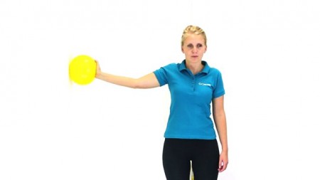 Ćwiczenie izometryczne z wykorzystaniem piłki (ćw. 5669) - Vimeo thumbnail