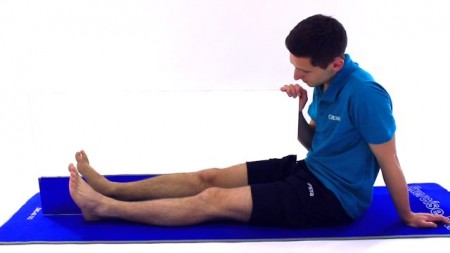 Terapia lustrzana – kończyna dolna – trening stopy (ćw.4781) - Vimeo thumbnail